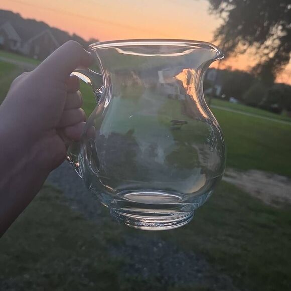 Clear Glass Pitcher - Picture 2 of 8